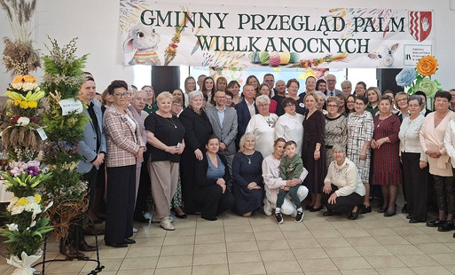 Zdjęcie do Udział Senior&oacute;w w Przeglądzie Palm Wielkanocnych